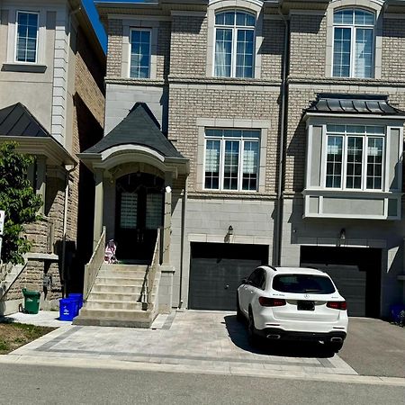 2 Bedroom With 2 Ensuites Unit In Richmond Hill Exterior photo