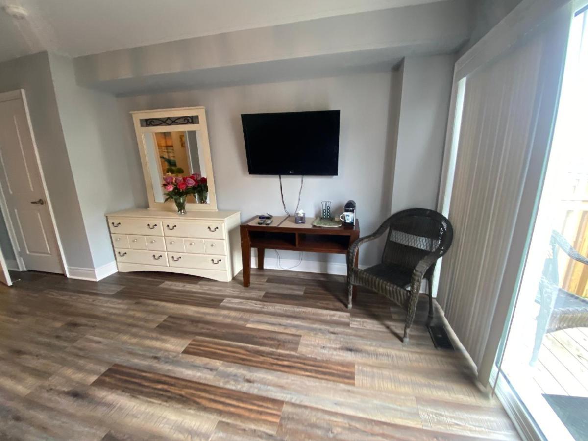 2 Bedroom With 2 Ensuites Unit In Richmond Hill Exterior photo